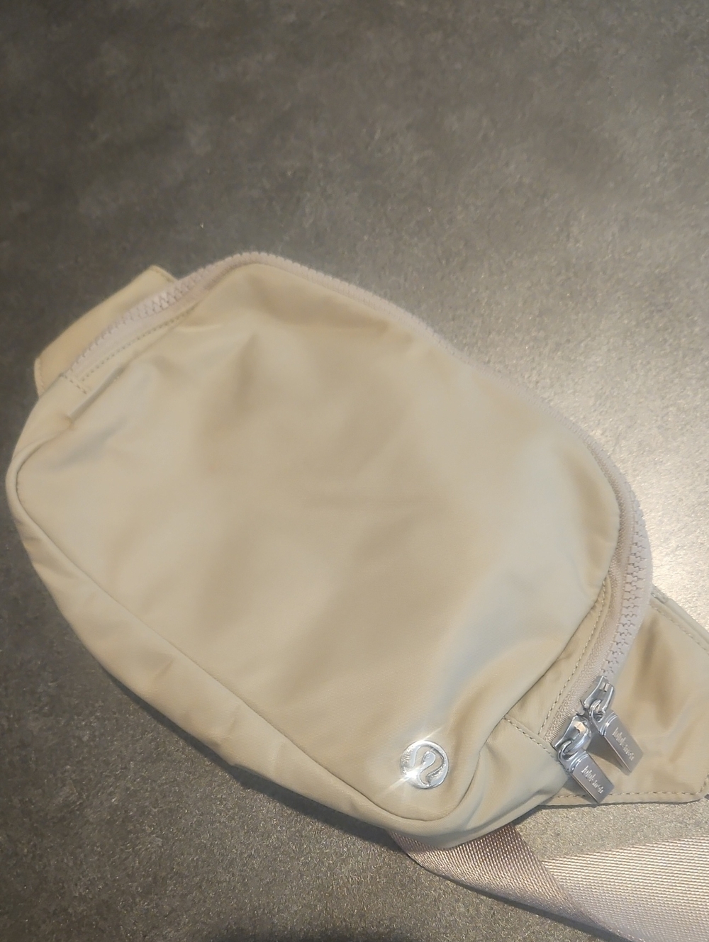 lululemon fanny pack